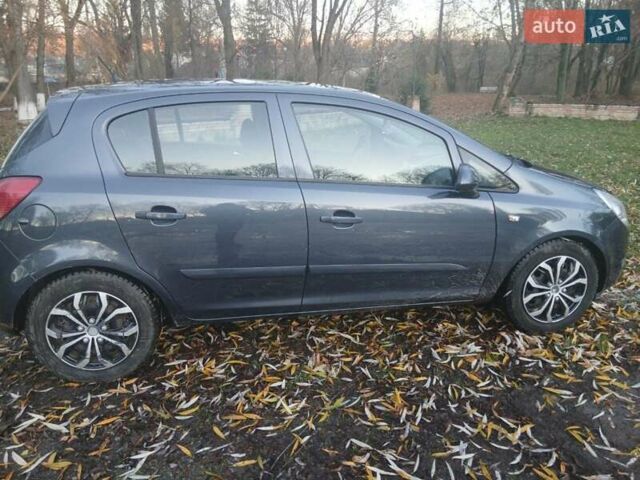 Синий Опель Корса, объемом двигателя 1.36 л и пробегом 253 тыс. км за 5000 $, фото 3 на Automoto.ua