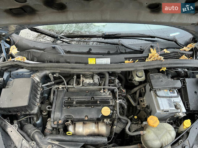 Синій Опель Корса, об'ємом двигуна 1.23 л та пробігом 247 тис. км за 4100 $, фото 14 на Automoto.ua