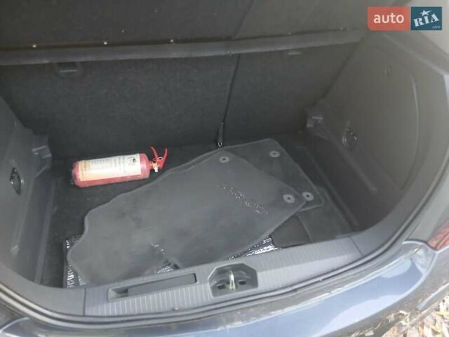 Синий Опель Корса, объемом двигателя 1.36 л и пробегом 253 тыс. км за 5000 $, фото 1 на Automoto.ua