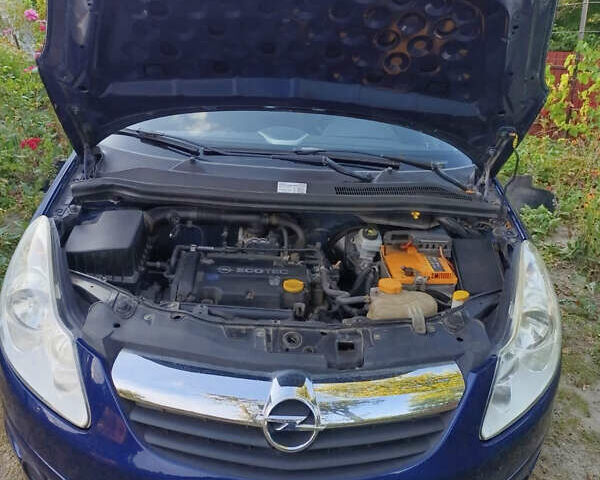 Синій Опель Корса, об'ємом двигуна 1.2 л та пробігом 210 тис. км за 3900 $, фото 4 на Automoto.ua