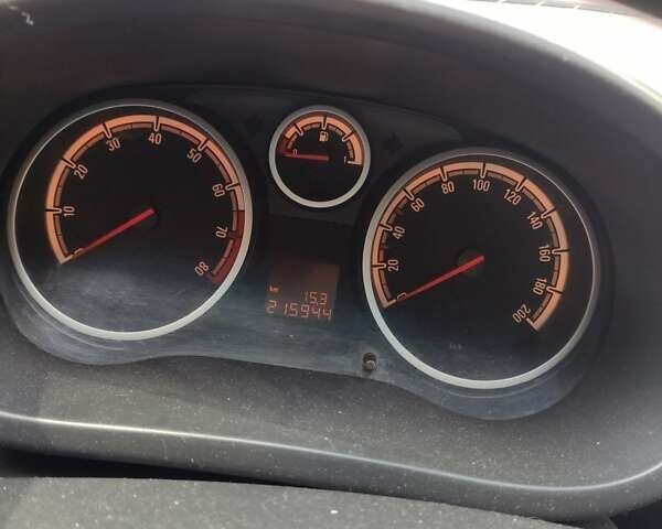 Синий Опель Корса, объемом двигателя 1.2 л и пробегом 215 тыс. км за 4200 $, фото 1 на Automoto.ua