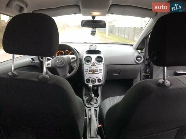 Синій Опель Корса, об'ємом двигуна 1.2 л та пробігом 218 тис. км за 4650 $, фото 12 на Automoto.ua