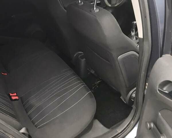 Синій Опель Корса, об'ємом двигуна 1.2 л та пробігом 218 тис. км за 4650 $, фото 7 на Automoto.ua