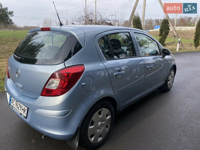Синий Опель Корса, объемом двигателя 1.36 л и пробегом 192 тыс. км за 4600 $, фото 4 на Automoto.ua
