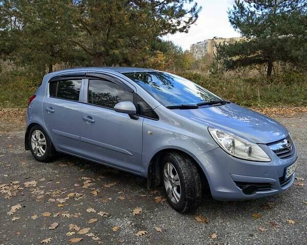 Опель Корса 2008 в Львове на Automoto.ua Синий Опель Корса, объемом двигателя 1.36 л и пробегом 177 тыс. км за 5700 $, фото 2 на Automoto.ua