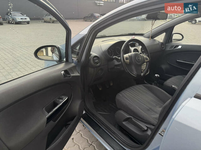 Синий Опель Корса, объемом двигателя 1.2 л и пробегом 214 тыс. км за 4599 $, фото 12 на Automoto.ua