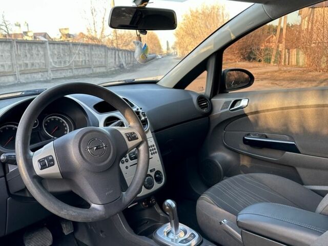 Синий Опель Корса, объемом двигателя 1.2 л и пробегом 220 тыс. км за 4800 $, фото 7 на Automoto.ua