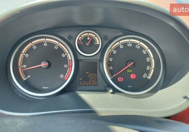 Синій Опель Корса, об'ємом двигуна 1.4 л та пробігом 260 тис. км за 4900 $, фото 9 на Automoto.ua