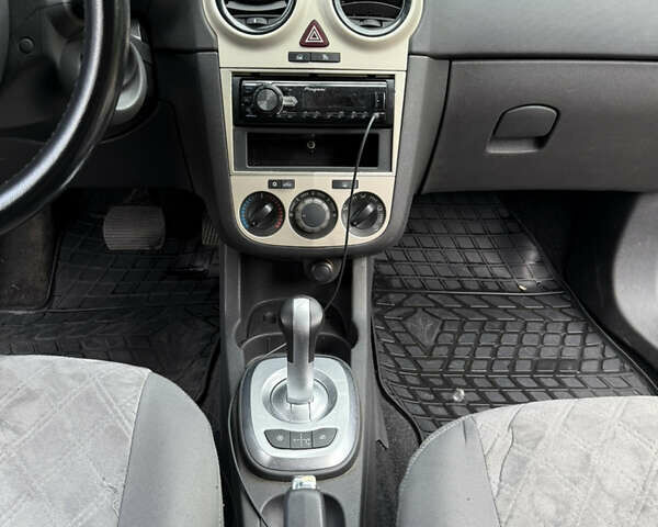 Синій Опель Корса, об'ємом двигуна 1.23 л та пробігом 257 тис. км за 3499 $, фото 9 на Automoto.ua