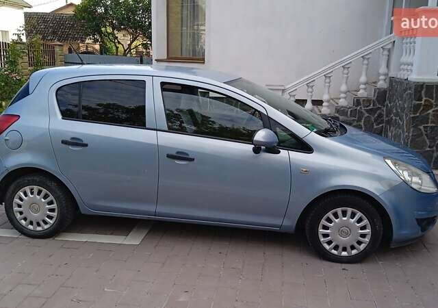 Синій Опель Корса, об'ємом двигуна 1.23 л та пробігом 179 тис. км за 5500 $, фото 2 на Automoto.ua