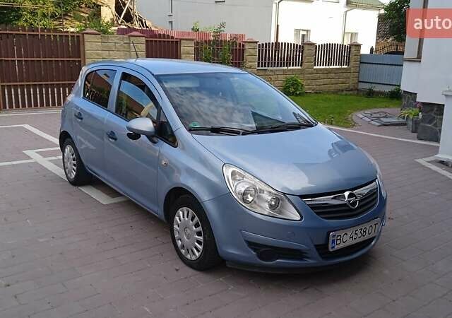 Синій Опель Корса, об'ємом двигуна 1.23 л та пробігом 179 тис. км за 5500 $, фото 1 на Automoto.ua