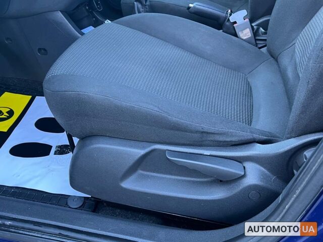 Синий Опель Корса, объемом двигателя 1 л и пробегом 137 тыс. км за 5800 $, фото 9 на Automoto.ua