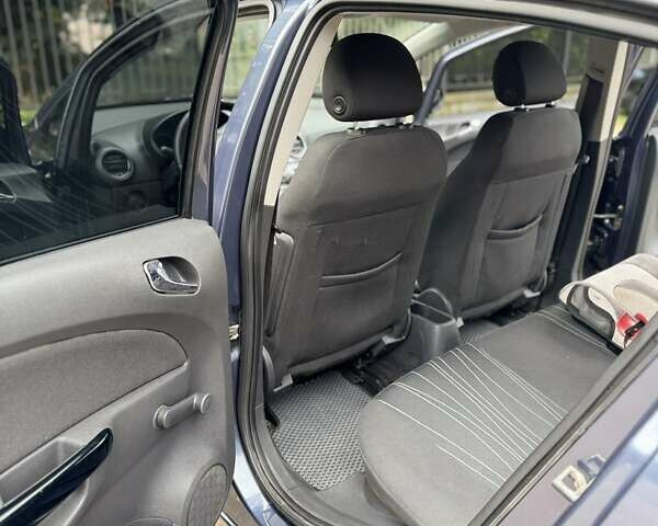 Синій Опель Корса, об'ємом двигуна 1.36 л та пробігом 245 тис. км за 6800 $, фото 5 на Automoto.ua