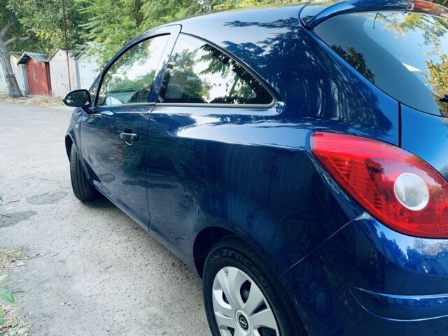 Синий Опель Корса, объемом двигателя 1 л и пробегом 207 тыс. км за 3600 $, фото 3 на Automoto.ua