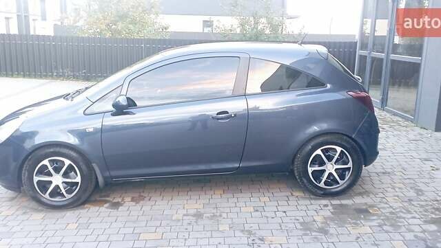 Синій Опель Корса, об'ємом двигуна 1.36 л та пробігом 255 тис. км за 4999 $, фото 6 на Automoto.ua