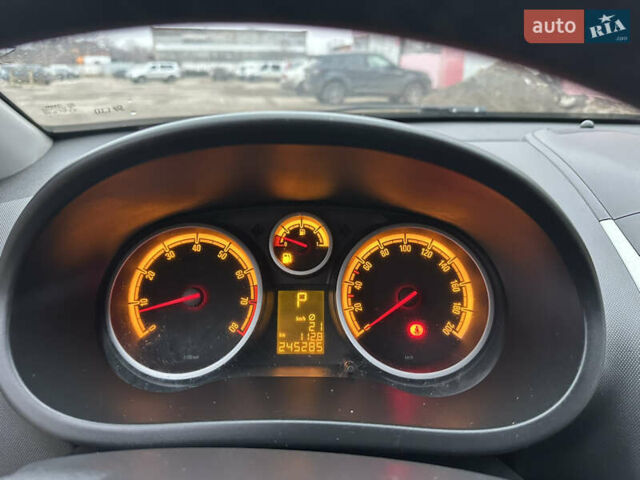 Синій Опель Корса, об'ємом двигуна 1.36 л та пробігом 245 тис. км за 5999 $, фото 40 на Automoto.ua