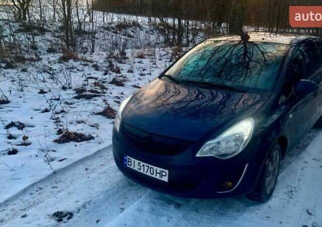 Синий Опель Корса, объемом двигателя 1.3 л и пробегом 240 тыс. км за 4950 $, фото 1 на Automoto.ua