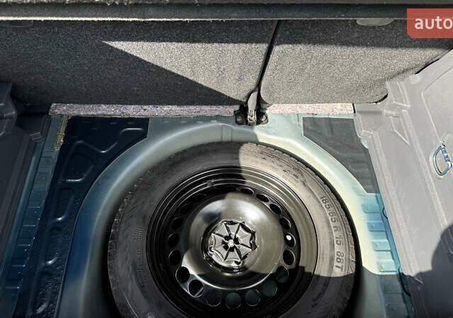 Синий Опель Корса, объемом двигателя 1.3 л и пробегом 180 тыс. км за 6300 $, фото 14 на Automoto.ua