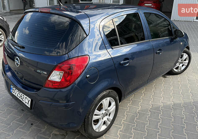 Синий Опель Корса, объемом двигателя 1.3 л и пробегом 180 тыс. км за 6300 $, фото 2 на Automoto.ua