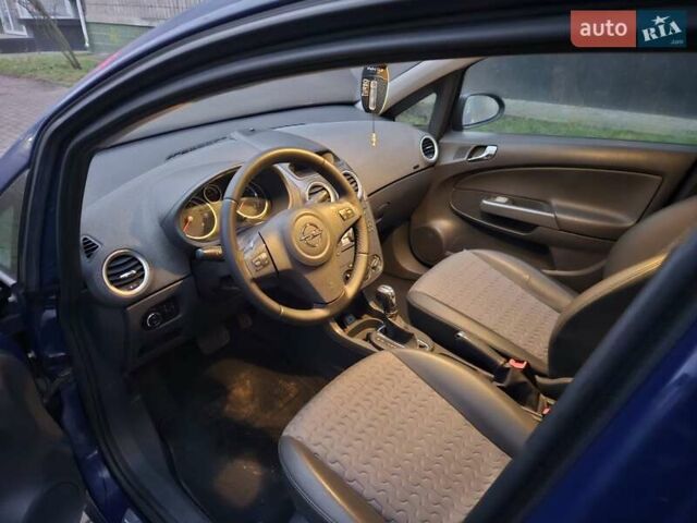 Синий Опель Корса, объемом двигателя 1.36 л и пробегом 200 тыс. км за 7500 $, фото 4 на Automoto.ua