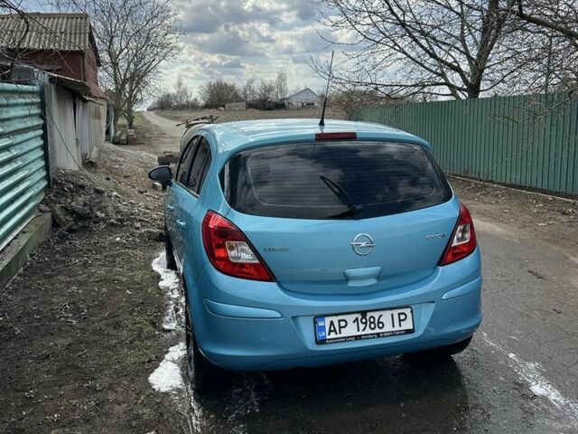 Синій Опель Корса, об'ємом двигуна 1.2 л та пробігом 245 тис. км за 5200 $, фото 2 на Automoto.ua