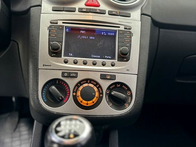 Синий Опель Корса, объемом двигателя 1.2 л и пробегом 223 тыс. км за 4999 $, фото 11 на Automoto.ua