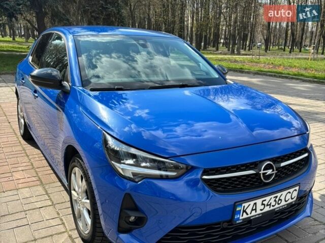 Синій Опель Корса, об'ємом двигуна 1.2 л та пробігом 37 тис. км за 15700 $, фото 1 на Automoto.ua