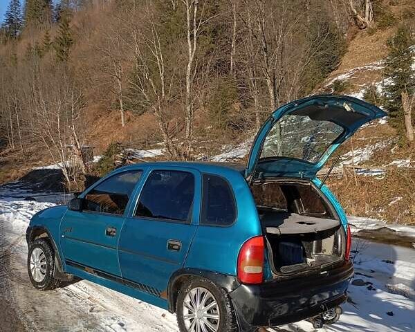 Зелений Опель Корса, об'ємом двигуна 1.2 л та пробігом 248 тис. км за 1500 $, фото 1 на Automoto.ua