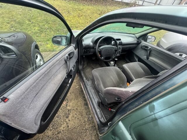 Зеленый Опель Корса, объемом двигателя 0 л и пробегом 100 тыс. км за 399 $, фото 7 на Automoto.ua