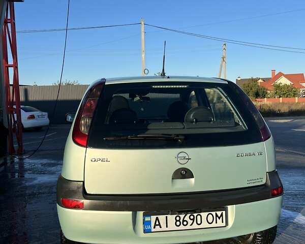 Зеленый Опель Корса, объемом двигателя 1.2 л и пробегом 143 тыс. км за 3900 $, фото 1 на Automoto.ua