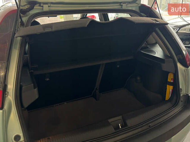 Зелений Опель Корса, об'ємом двигуна 1.2 л та пробігом 100 тис. км за 4800 $, фото 20 на Automoto.ua