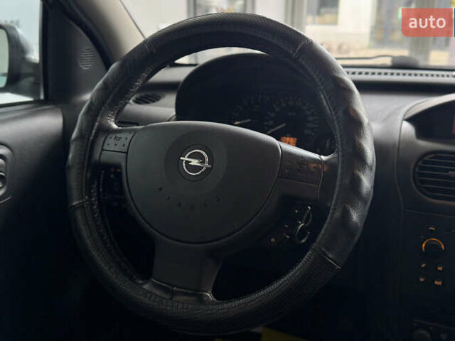 Зелений Опель Корса, об'ємом двигуна 1.2 л та пробігом 100 тис. км за 4800 $, фото 10 на Automoto.ua