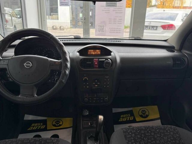 Зелений Опель Корса, об'ємом двигуна 1.2 л та пробігом 100 тис. км за 4800 $, фото 9 на Automoto.ua