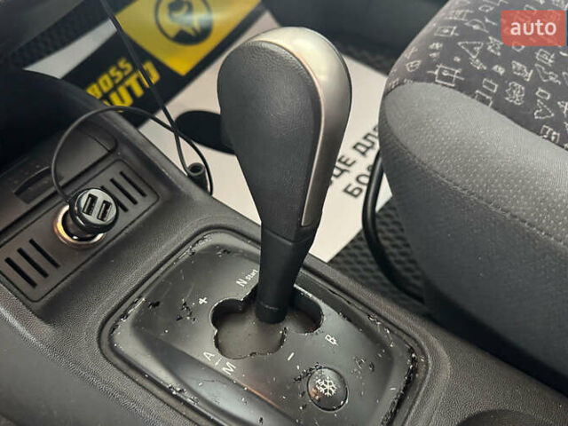 Зелений Опель Корса, об'ємом двигуна 1.2 л та пробігом 100 тис. км за 4800 $, фото 15 на Automoto.ua