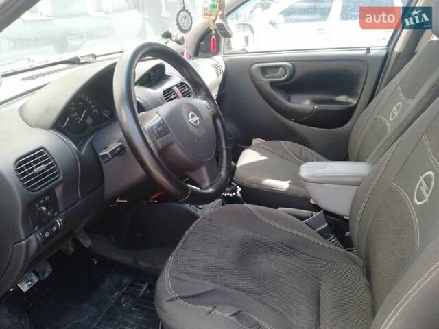 Опель Корса 2002 в Волочиске на Automoto.ua Зеленый Опель Корса, объемом двигателя 1 л и пробегом 350 тыс. км за 3000 $, фото 2 на Automoto.ua