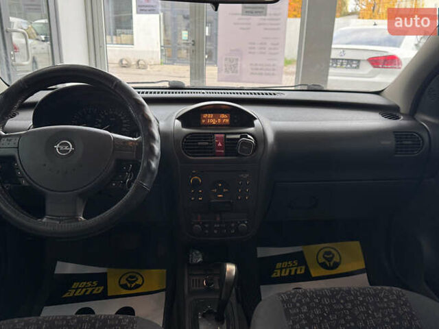 Зелений Опель Корса, об'ємом двигуна 1.2 л та пробігом 100 тис. км за 4800 $, фото 9 на Automoto.ua