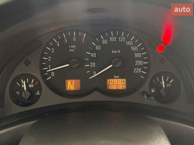 Зелений Опель Корса, об'ємом двигуна 1.2 л та пробігом 100 тис. км за 4800 $, фото 11 на Automoto.ua