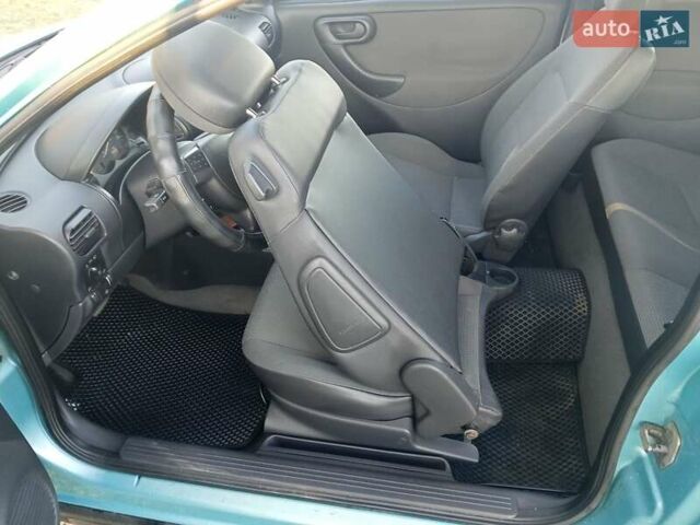 Зелений Опель Корса, об'ємом двигуна 0.97 л та пробігом 185 тис. км за 3400 $, фото 3 на Automoto.ua