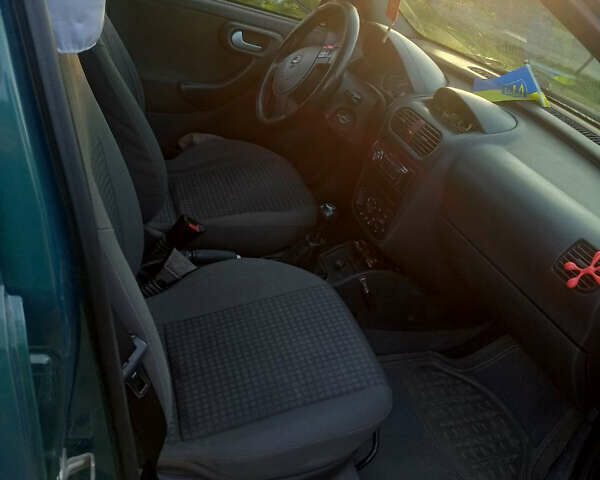 Зеленый Опель Корса, объемом двигателя 1.2 л и пробегом 220 тыс. км за 2900 $, фото 5 на Automoto.ua