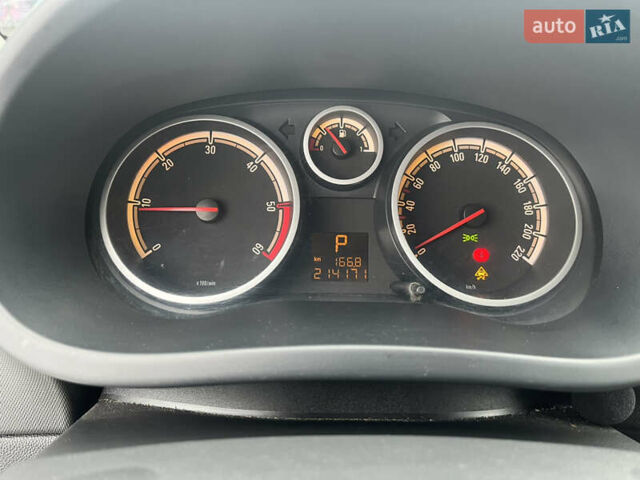 Зеленый Опель Корса, объемом двигателя 1.4 л и пробегом 214 тыс. км за 5500 $, фото 2 на Automoto.ua