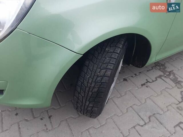 Зеленый Опель Корса, объемом двигателя 1.4 л и пробегом 235 тыс. км за 4500 $, фото 8 на Automoto.ua