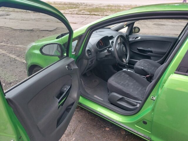 Опель Корса 2012 в Днепре (Днепропетровске) на Automoto.ua Зеленый Опель Корса, объемом двигателя 1.2 л и пробегом 107 тыс. км за 6400 $, фото 4 на Automoto.ua