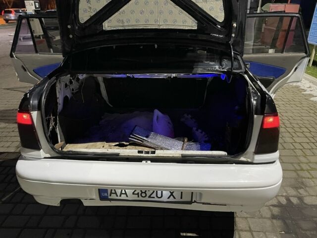 Білий Опель Інша, об'ємом двигуна 2 л та пробігом 251 тис. км за 593 $, фото 7 на Automoto.ua