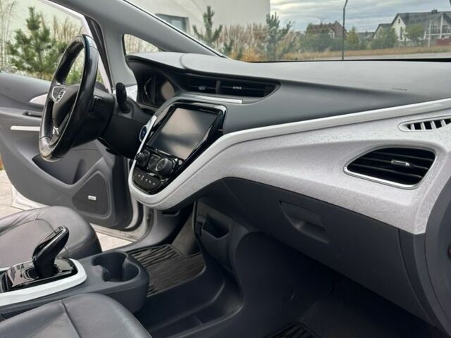 Білий Опель Інша, об'ємом двигуна 10 л та пробігом 117 тис. км за 13600 $, фото 4 на Automoto.ua