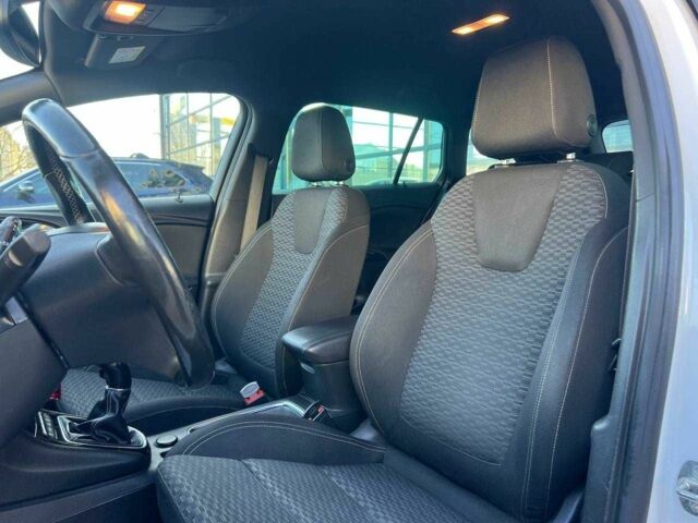 Белый Опель Другая, объемом двигателя 1.6 л и пробегом 271 тыс. км за 10700 $, фото 8 на Automoto.ua