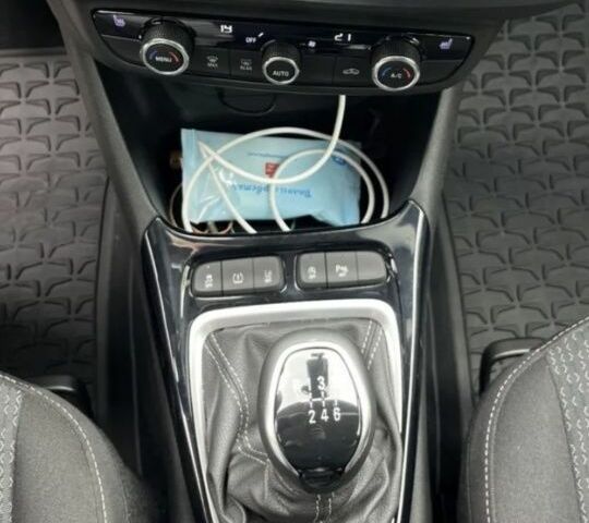 Білий Опель Інша, об'ємом двигуна 1.2 л та пробігом 31 тис. км за 16990 $, фото 8 на Automoto.ua