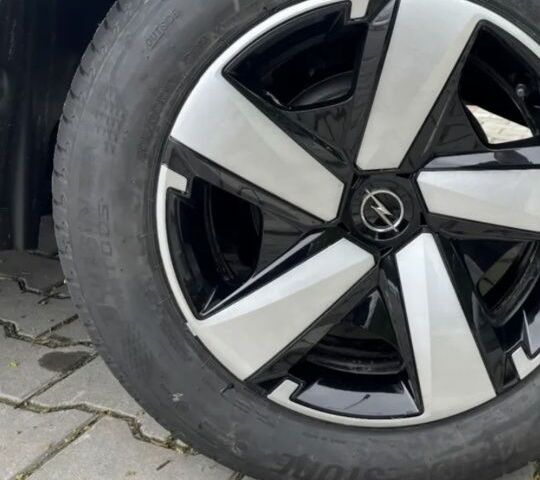 Білий Опель Інша, об'ємом двигуна 1.2 л та пробігом 31 тис. км за 16990 $, фото 11 на Automoto.ua