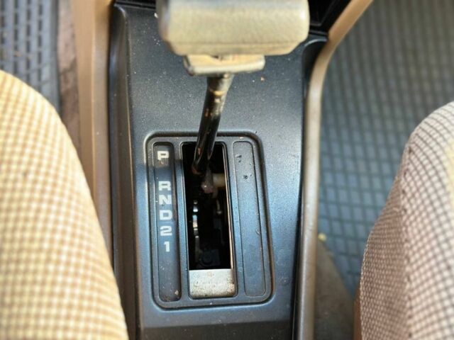 Бежевый Опель Другая, объемом двигателя 1.8 л и пробегом 200 тыс. км за 1400 $, фото 5 на Automoto.ua