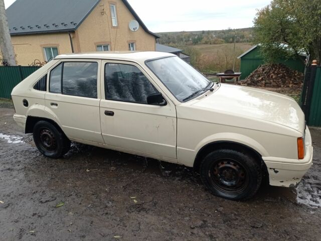 Бежевий Опель Інша, об'ємом двигуна 1.7 л та пробігом 240 тис. км за 650 $, фото 3 на Automoto.ua