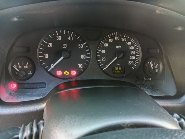 Черный Опель Другая, объемом двигателя 1.4 л и пробегом 211 тыс. км за 3700 $, фото 5 на Automoto.ua